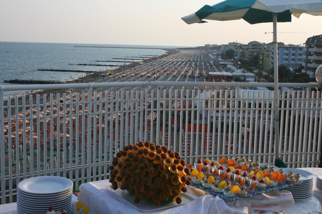 Hotel Adria Sul Mare Caorle Bagian luar foto