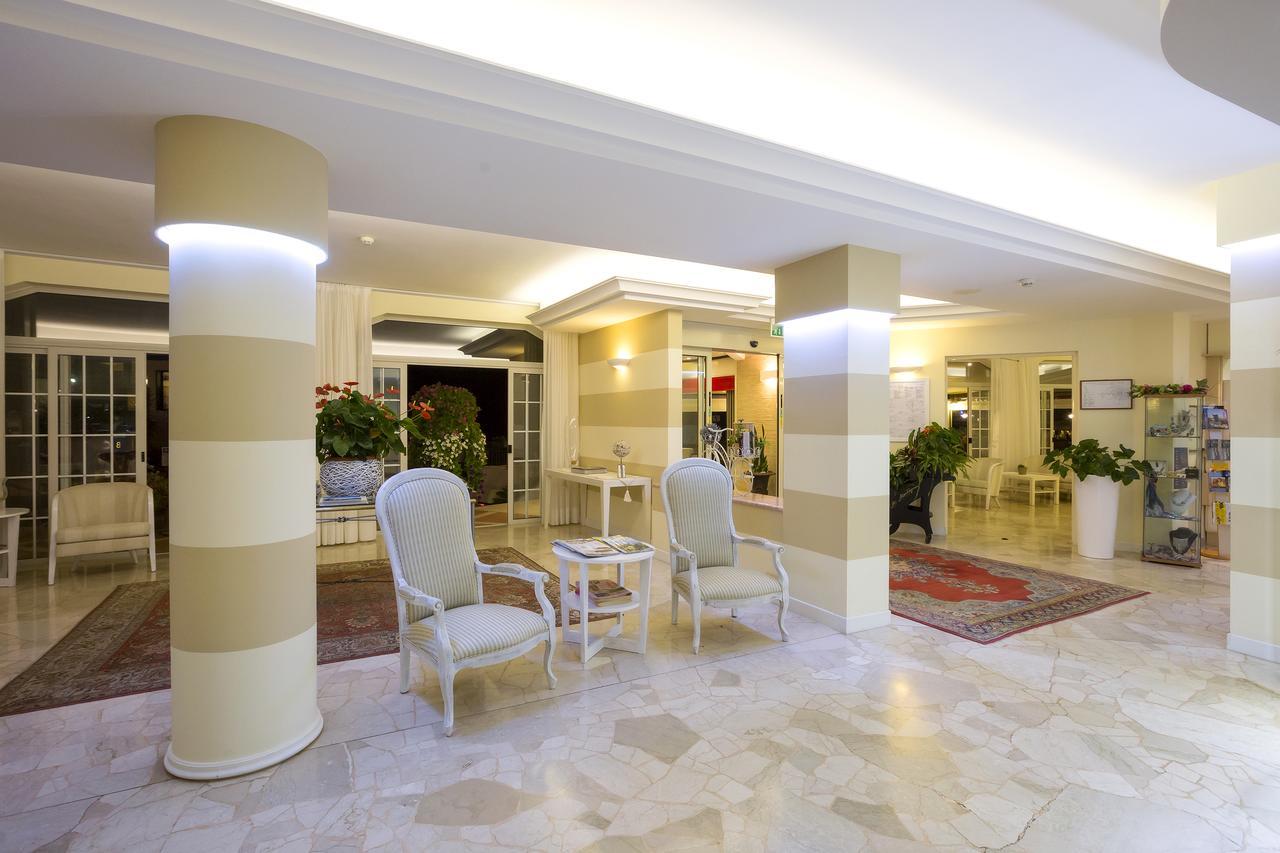 Hotel Adria Sul Mare Caorle Bagian luar foto