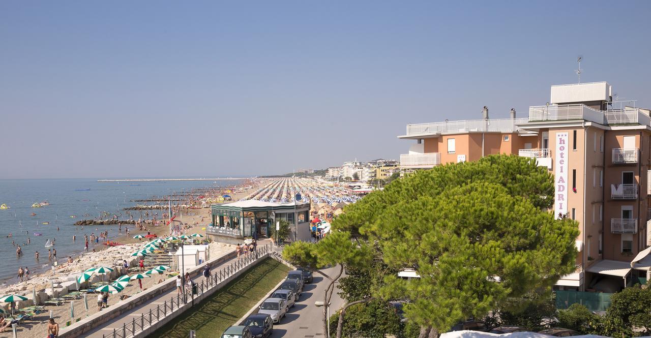 Hotel Adria Sul Mare Caorle Bagian luar foto