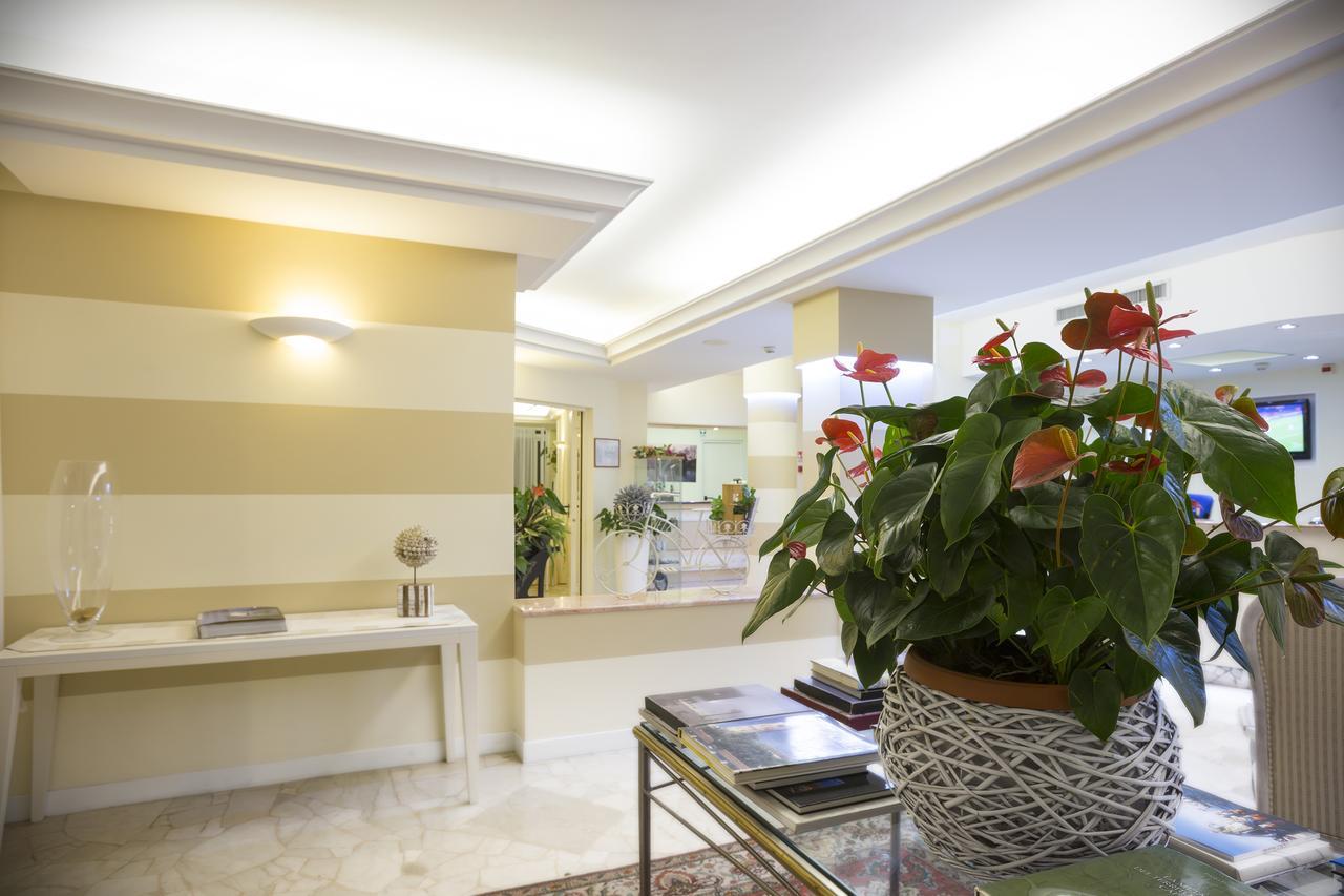 Hotel Adria Sul Mare Caorle Bagian luar foto